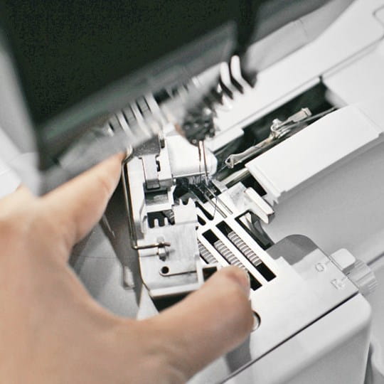 BERNINA L 890 QE