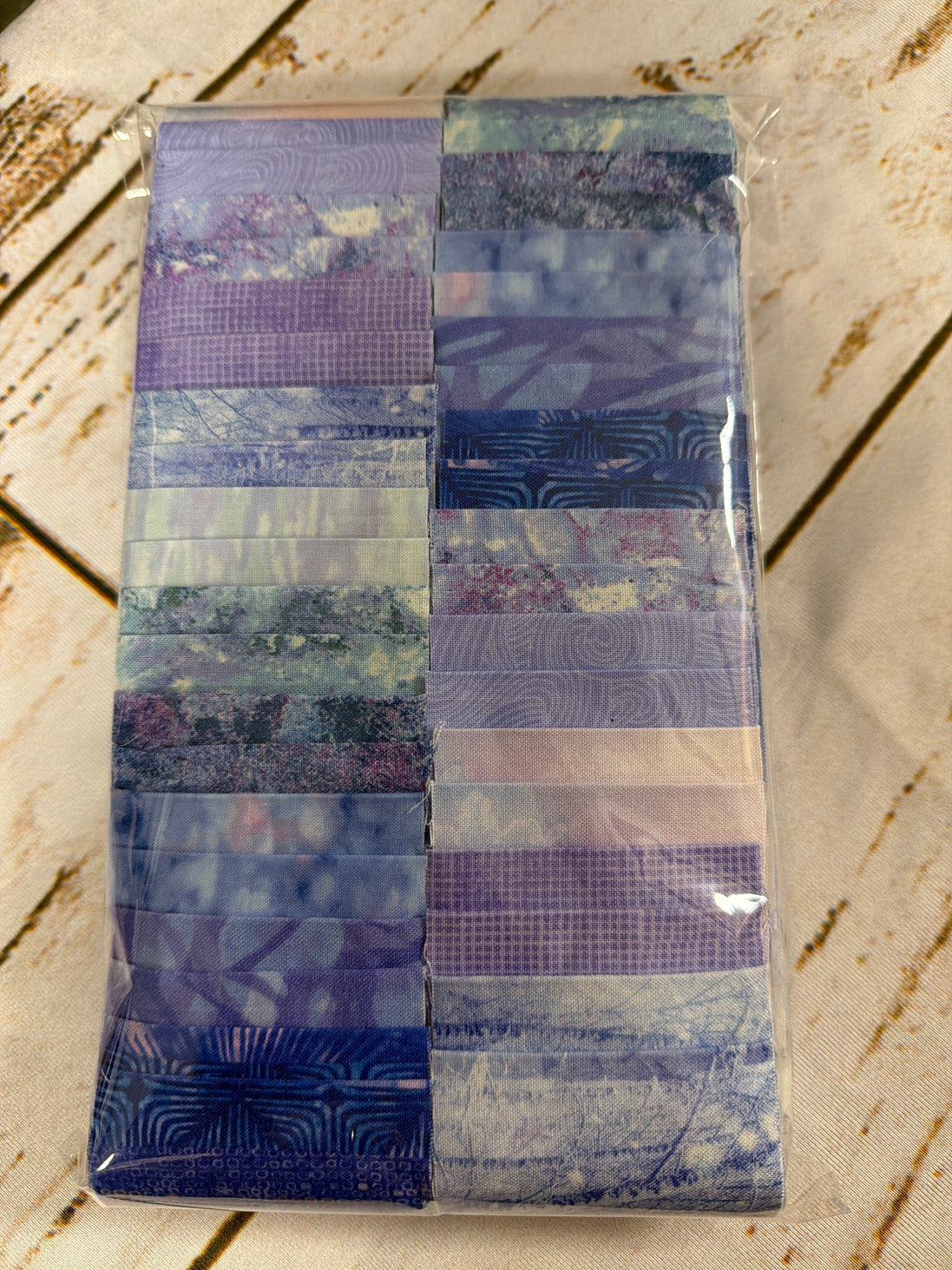 Perwinkle Twinkle Strip Set of 44