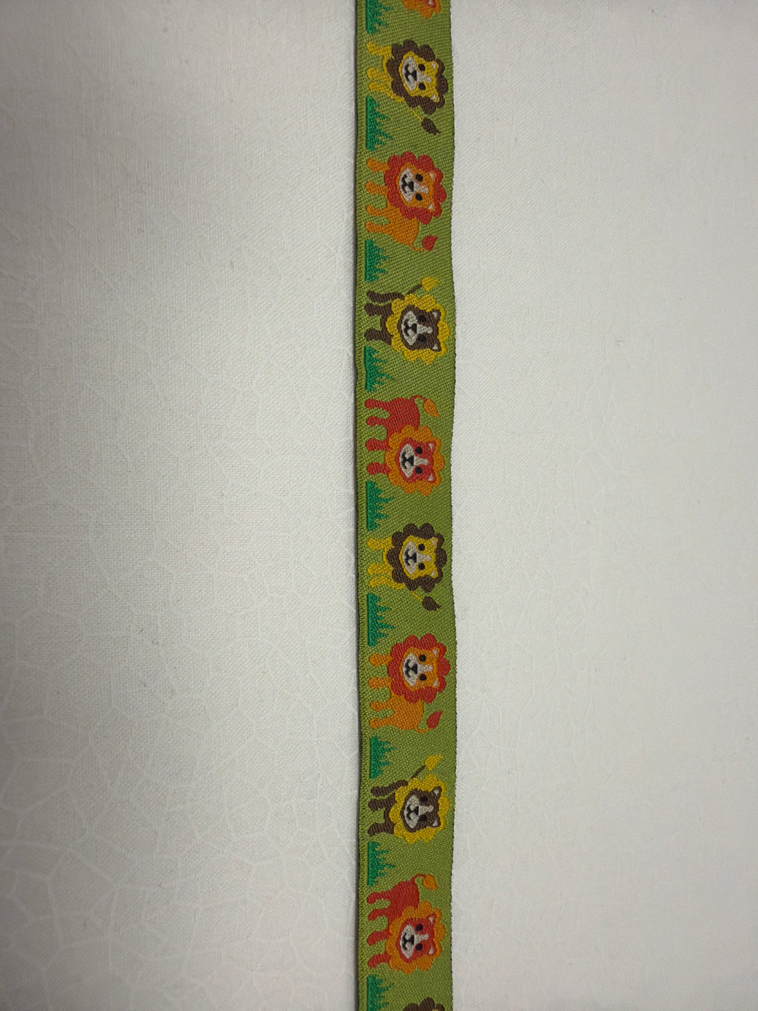 Renaissance Ribbon Lions