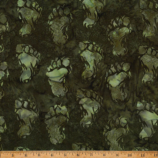 Big Foot Footprint Hoffman Bali Batiks Olive