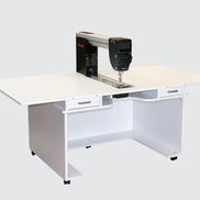 Q16 PLUS with Standard Table by Horn