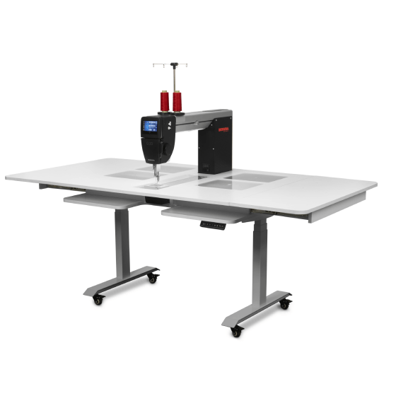 Q20 with Lift Table by Horn