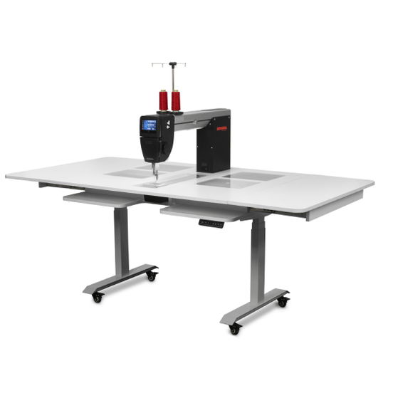Q20 with Lift Table by Horn