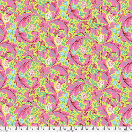 Leicester - Fuchsia || Kaffe x Morris & Co.