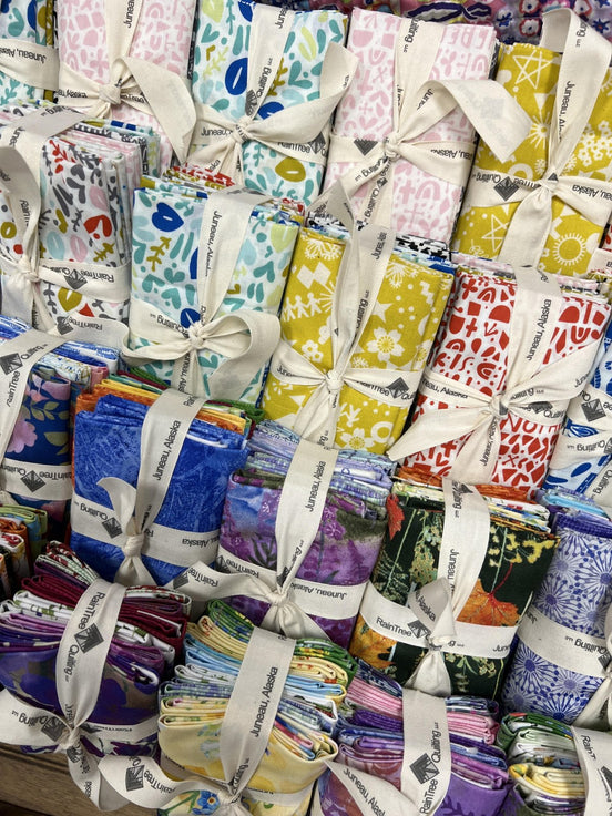 RTQ 6 Fat Quarter Mystery Bundle