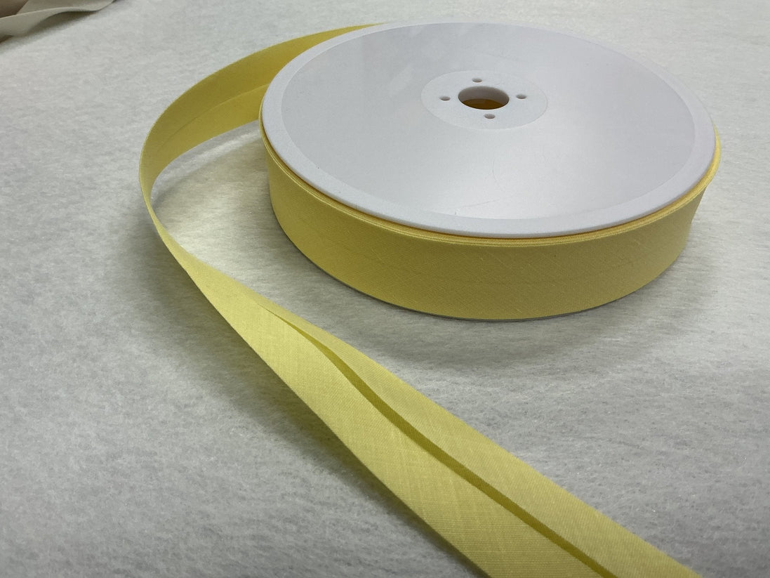 1" Single fold bias tape #280 Poly/Cotton Yellow (can be used as 1/2" double fold)