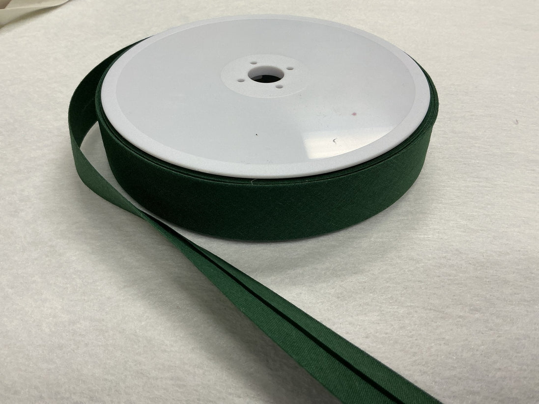 1" Single fold bias tape #65 Poly/Cotton Green (can be used as 1/2" double fold)